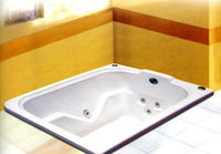 Tina Marsella Sin Equipo de Hidromasaje